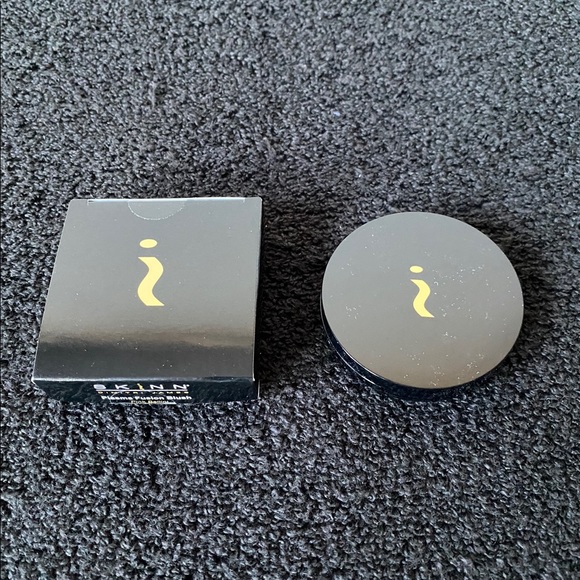 Skinn Cosmetics Plasma Fusion Pink Bellini Blush - Picture 3 of 3